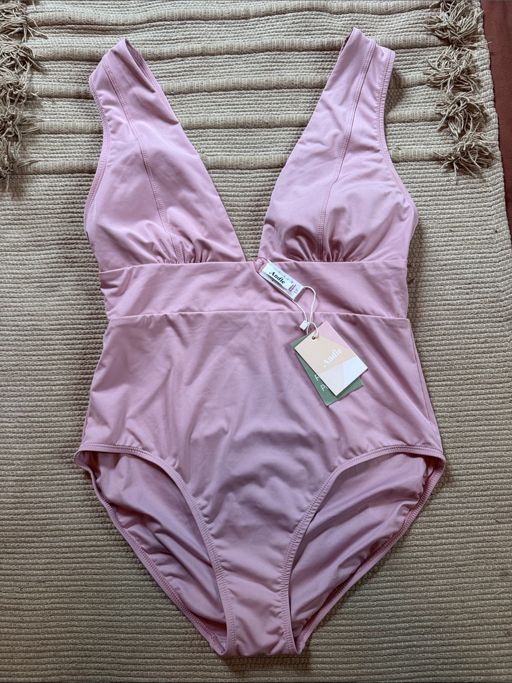 Andie swim suit Mykonos Rose Dusty lilac deep V NEW large tall women’s LT NWT